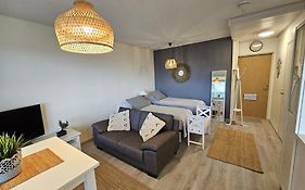 City Apartment With Lakeview In Iisalmi